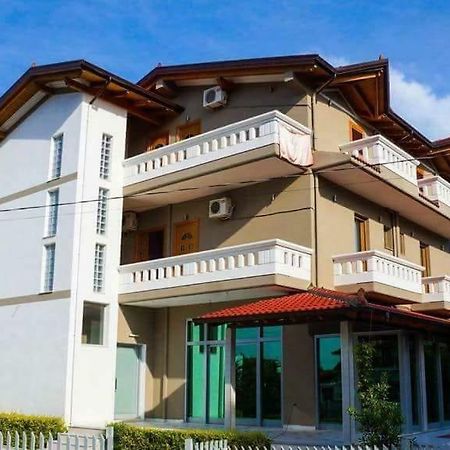 Vila Green Relax Vlorë Екстериор снимка