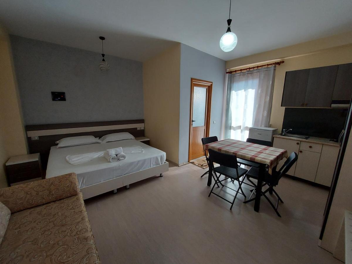Vila Green Relax Vlorë Екстериор снимка