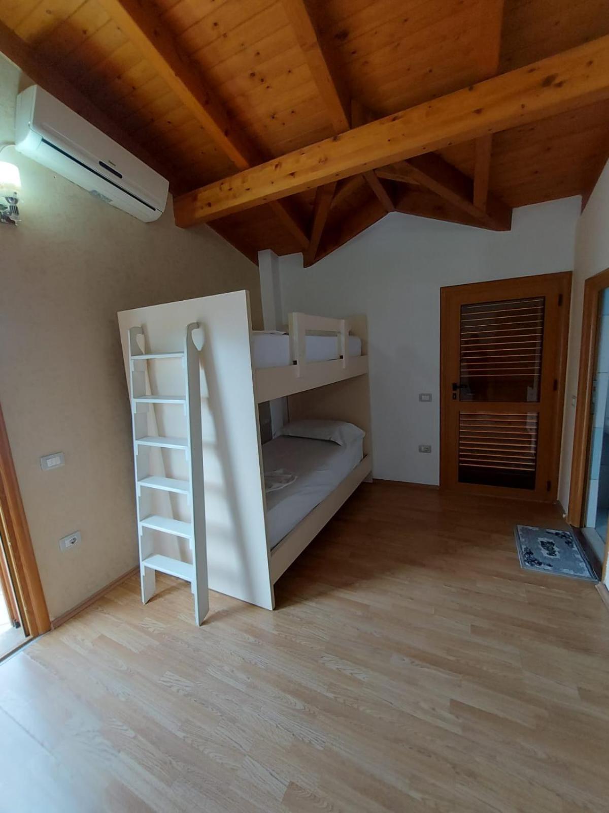 Vila Green Relax Vlorë Екстериор снимка